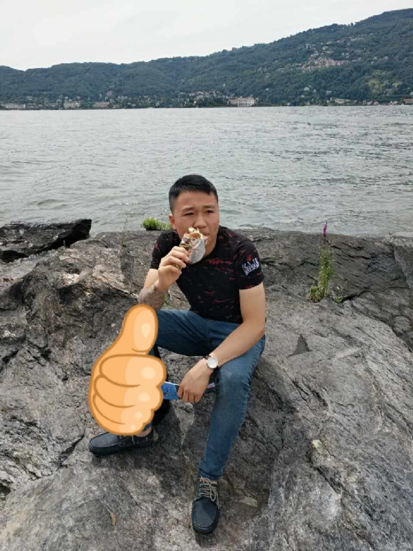 绚烂背后的平淡的第一张照片--南平相亲网