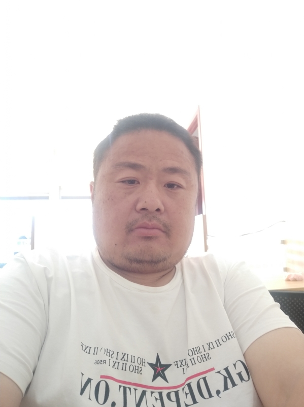 流星隐爱的第三张照片--南平相亲网