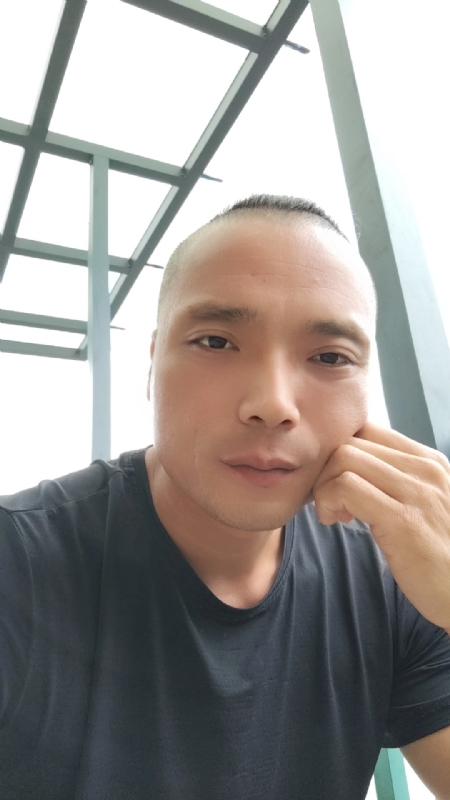 伯爵的第三张照片--南平相亲网